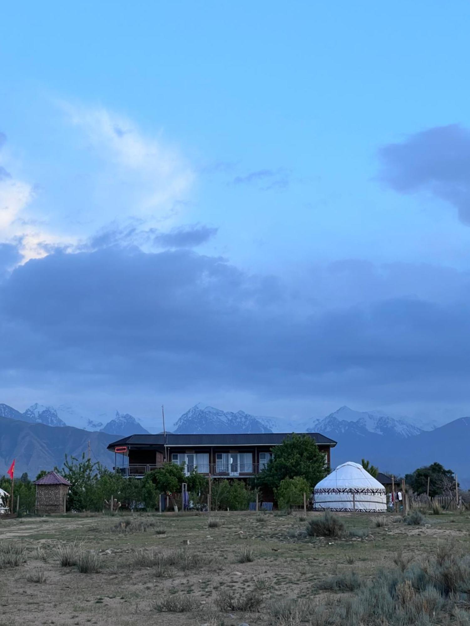 Guest House And Yurt Camp "Aktan" Bokonbayevo Exterior foto